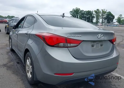 2015 Hyundai Elantra Se z USA, uszkodzony, nr VIN KMHDH4AE8FU311166